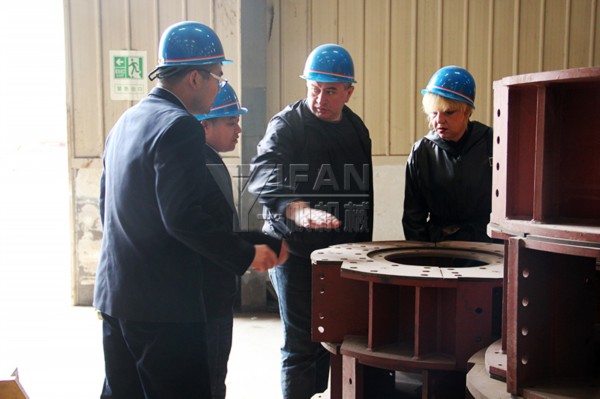 俄羅斯客戶考察一帆設(shè)備 俄羅斯客戶考察一帆設(shè)備